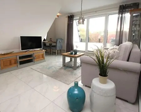 Aquamarin Ostseetraumsuite 12 アパート Neuhaus