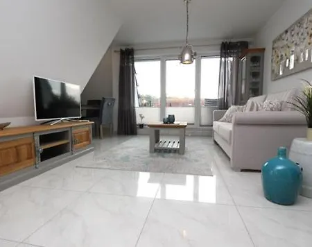 Aquamarin Ostseetraumsuite 12 *